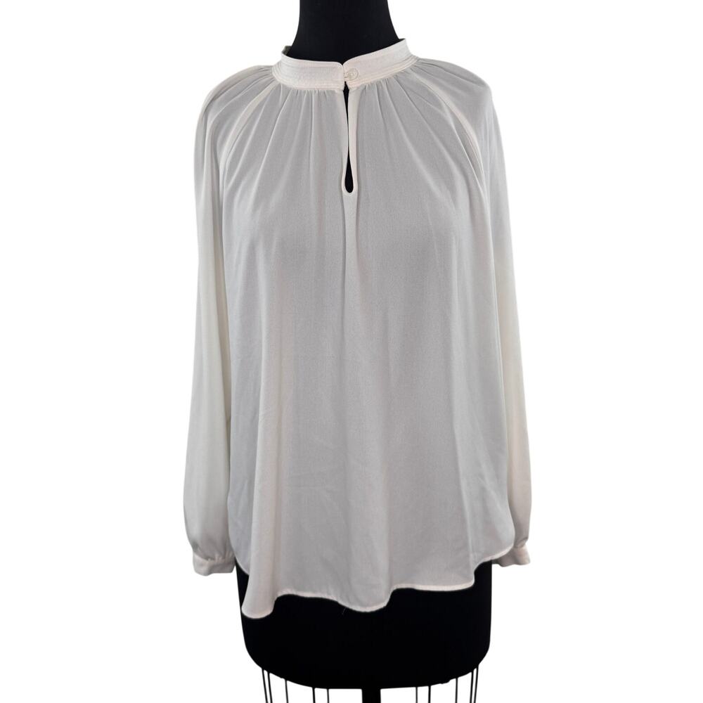 Elizabeth And James White Blouse Keyhole Mock Neck Raglan Sleeve Size Medium M